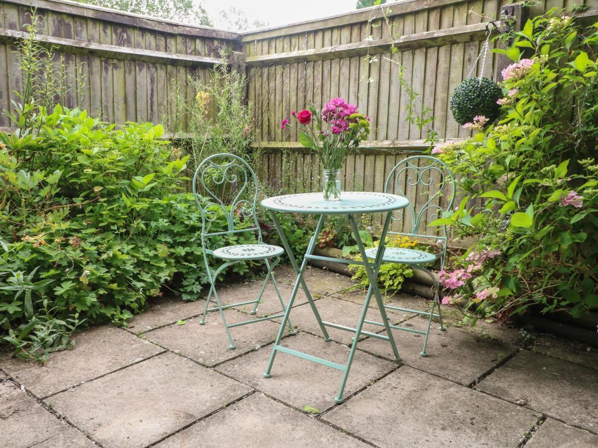 Tuesday Cottage Bourton-on-the-Water Exterior foto